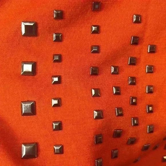 New Directions Studded Top Size 2X Orange - Picture 3 of 5